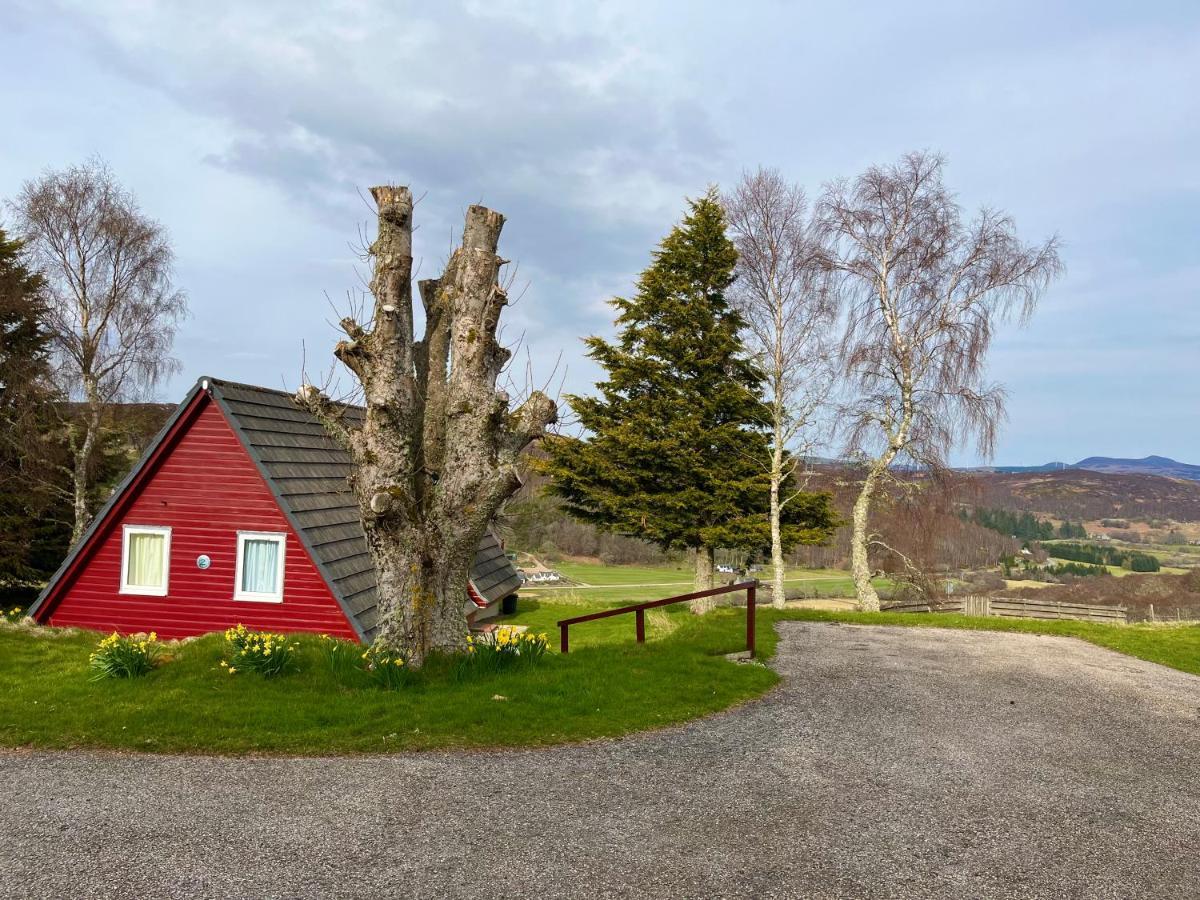 Highland Glen Lodges Rogart Ngoại thất bức ảnh