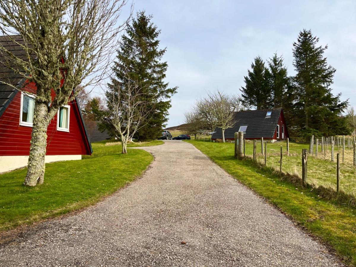 Highland Glen Lodges Rogart Ngoại thất bức ảnh