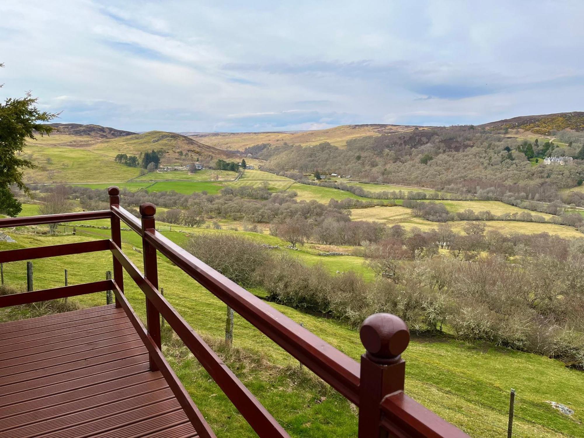 Highland Glen Lodges Rogart Phòng bức ảnh